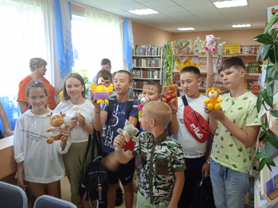 Гости из &quot;Фольклорграда&quot;