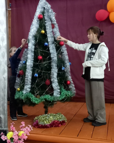 &quot;К Новому году готовы&quot;