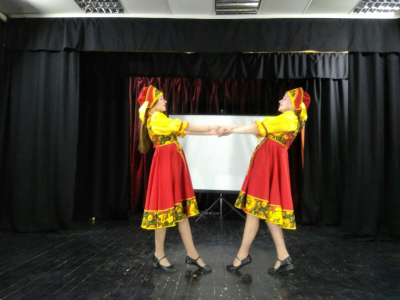 &quot;Мы живем в России&quot;