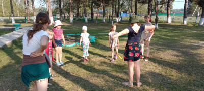 Игровая программа &quot;Тепло на дворе- веселье детворе&quot;