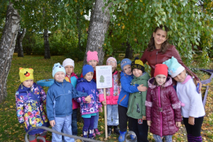 Литературная прогулка «Деревья нашего двора»
