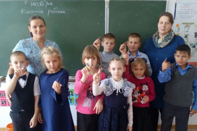 «Села птичка на окошко»