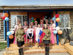 Звенит Победой май цветущий
