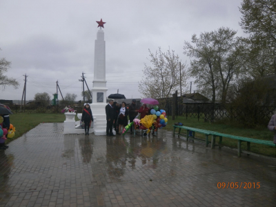 Обелиск в Малоскаредной