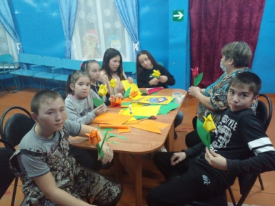 Мастер-класс по изготовлению бумажных тюльпанов